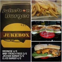 Photo taken at JukeBox Finest Burger by Rodolfo R. on 7/4/2015
