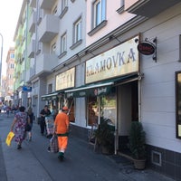 Photo taken at Pizzeria Klamovka by Honza K. on 8/8/2016