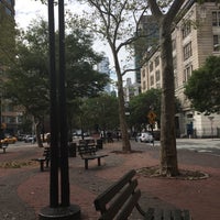 9/9/2016 tarihinde Honza K.ziyaretçi tarafından SoHo Square Park'de çekilen fotoğraf