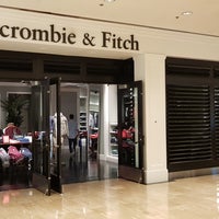 Abercrombie \u0026 Fitch - Streeterville - 8 