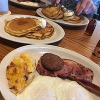Photo taken at Cracker Barrel Old Country Store by Avis J. on 9/13/2020