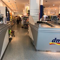 Das Foto wurde bei dm-drogerie markt von Olli am 5/12/2018 aufgenommen