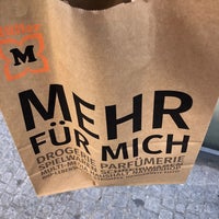 9/30/2021 tarihinde Olliziyaretçi tarafından Müller Drogeriemarkt'de çekilen fotoğraf