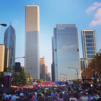 Photo taken at Bank of America Chicago Marathon by Rachel R. on 10/17/2016