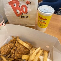 Photo taken at Bojangles&amp;#39; Famous Chicken &amp;#39;n Biscuits by Treyci on 10/17/2022