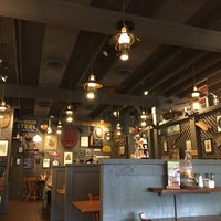 Photo taken at Cracker Barrel Old Country Store by Yueshalom E. on 4/12/2016
