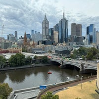 Foto tomada en Quay West Suites Melbourne  por KANGHEE K. el 2/28/2024