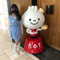 Photo taken at Din Tai Fung by Bailey 💕 W. on 3/15/2022