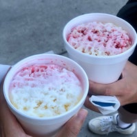 Photo taken at Brian&amp;#39;s Shave Ice by Aaron B. on 9/5/2022