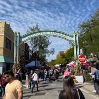 Photo taken at Lincoln Square Apple Fest by Shannon J. on 10/8/2019