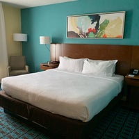 รูปภาพถ่ายที่ Fairfield Inn &amp;amp; Suites by Marriott Orlando Lake Buena Vista in the Marriott Village โดย Lucas Z. เมื่อ 8/17/2019