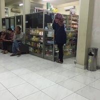 Review Apotek Gejayan