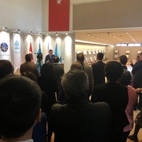 Foto scattata a Milli Kütüphane Konferans Salonu da GamzeMesutArya Albayrak il 10/26/2018