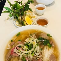 Photo taken at Phở Chủ Thể by khunnad on 8/8/2018