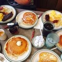 Photo taken at Norm&amp;#39;s Restaurant by N G. on 3/8/2015
