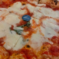 Das Foto wurde bei Song&amp;#39; e Napule Pizzeria von Federica C. am 12/9/2023 aufgenommen