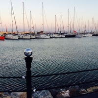 Photo prise au Viaport Marina Outlet par Rabıa Y. le9/17/2015