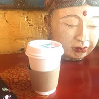 Foto diambil di Calabash Teahouse &amp;amp; Cafe oleh Donna Mc pada 10/2/2018