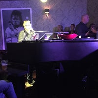 8/13/2016にChris M.がIvory Room Piano Barで撮った写真