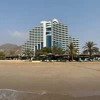 Photo taken at Le Méridien Al Aqah Beach Resort by Albina T. on 7/5/2023