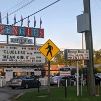 Foto tirada no(a) Bengies Drive-in Theatre por Christian D. em 8/19/2020