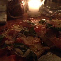 รูปภาพถ่ายที่ Bad Horse Pizza โดย Grace เมื่อ 2/10/2013