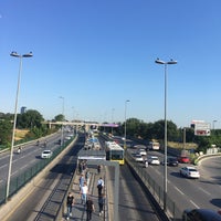 Photo taken at Altunizade Metrobüs Durağı by Okay 🇹🇷 E. on 6/30/2020