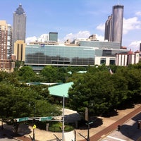 Foto scattata a Luckie Marietta District in Downtown Atlanta da Luckie Marietta District in Downtown Atlanta il 8/15/2013