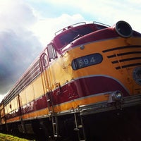 Das Foto wurde bei The Gold Coast Railroad Museum von FER am 9/22/2013 aufgenommen