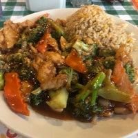 Photo taken at Uncle Tong&amp;#39;s Chinese Restaurant by Danny C. on 6/3/2019