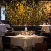 Photo taken at étoile Restaurant at Domaine Chandon by étoile Restaurant at Domaine Chandon on 7/21/2014
