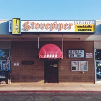 รูปภาพถ่ายที่ Stovepiper Lounge โดย John L. เมื่อ 9/22/2014