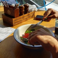 Photo taken at Seafoodbar &amp;quot;Рыба и Крабы&amp;quot; by Evgeniy A. on 6/24/2021