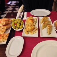 Das Foto wurde bei Restaurant Egipte von Bina E. am 1/31/2014 aufgenommen