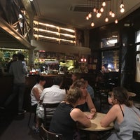 Foto diambil di Café Adonis 1940 oleh Mustafa Ö. pada 8/5/2017