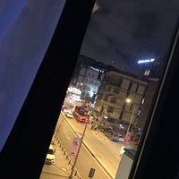 รูปภาพถ่ายที่ The Haze Karaköy โดย Turgay G. เมื่อ 2/15/2018