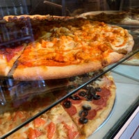 10/22/2019 tarihinde Kat L.ziyaretçi tarafından Napoli Pizza &amp;amp; Pasta'de çekilen fotoğraf