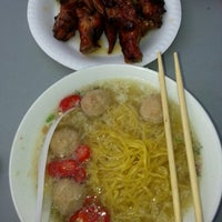 Photo taken at Fengshan Centre Temporary Food Centre by Joe Lim on 11/24/2012
