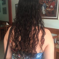 7/15/2016 tarihinde Elitonia P.ziyaretçi tarafından Hair Family'de çekilen fotoğraf