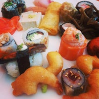 5/13/2013にMaira B.がHatti Sushiで撮った写真