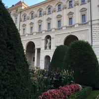 Photo taken at Zahrada Černínského paláce by Zlata K. on 10/25/2020