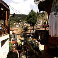 Das Foto wurde bei Hotel Şirince Evleri von Gülçin G. am 4/26/2015 aufgenommen