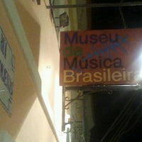 10/16/2013 tarihinde Teles T.ziyaretçi tarafından Museu da Música Brasileira'de çekilen fotoğraf
