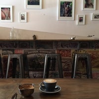 Photo prise au 2Pocket Fairtrade Espresso Bar and Store par Isa Z. le1/17/2015