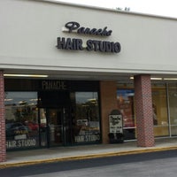 Das Foto wurde bei Panache Hair Studio von Justin D. am 8/4/2013 aufgenommen