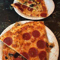 12/3/2017 tarihinde Seda H.ziyaretçi tarafından Pizza2Go'de çekilen fotoğraf