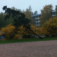 Photo taken at Mäenlaskijan puisto by Antti R. on 10/9/2013