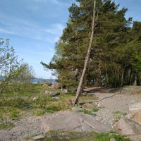 Photo taken at Lauttasaaren ulkoilupuisto by Pavel G. on 5/19/2019