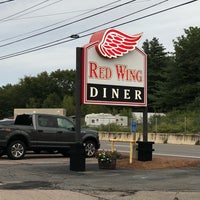 Снимок сделан в Red Wing Diner пользователем Jonathan U. 9/23/2018