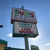 Photo taken at Buoys on the Boulevard by Jonathan U. on 5/16/2021